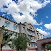 Top 10 Hotels With Free Airport Shuttles In Tempe Az 99