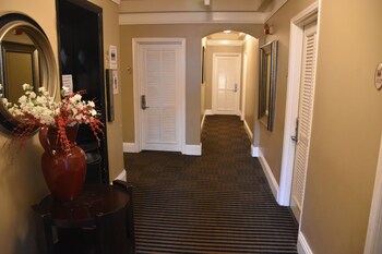 South Beach Plaza Hotel Miami 98 Room Prices Reviews Travelocity