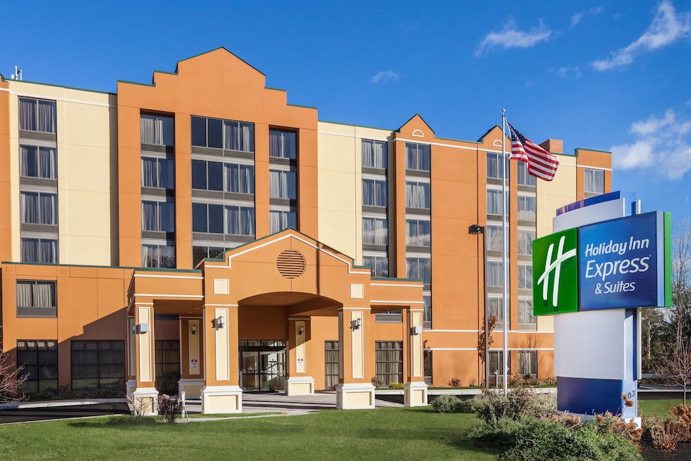 holiday inn express reservations        <h3 class=