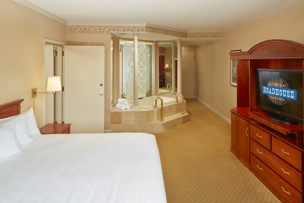 Tunica roadhouse casino hotel address