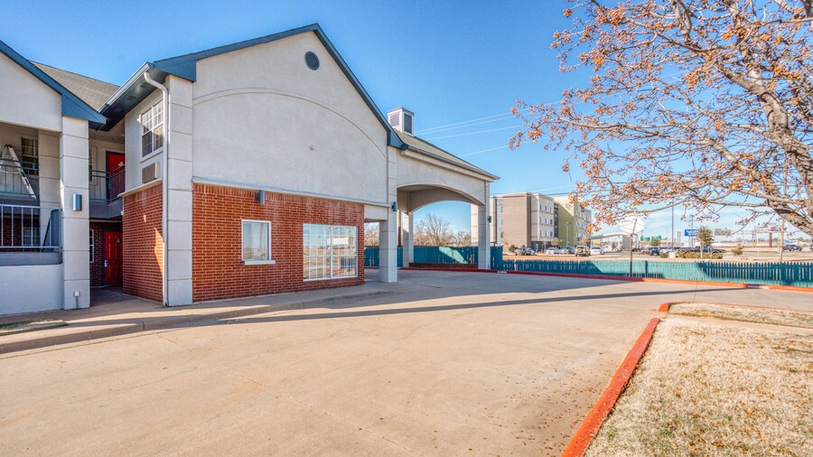 OYO Hotel Wichita Falls I-44 Sheppard Airforce