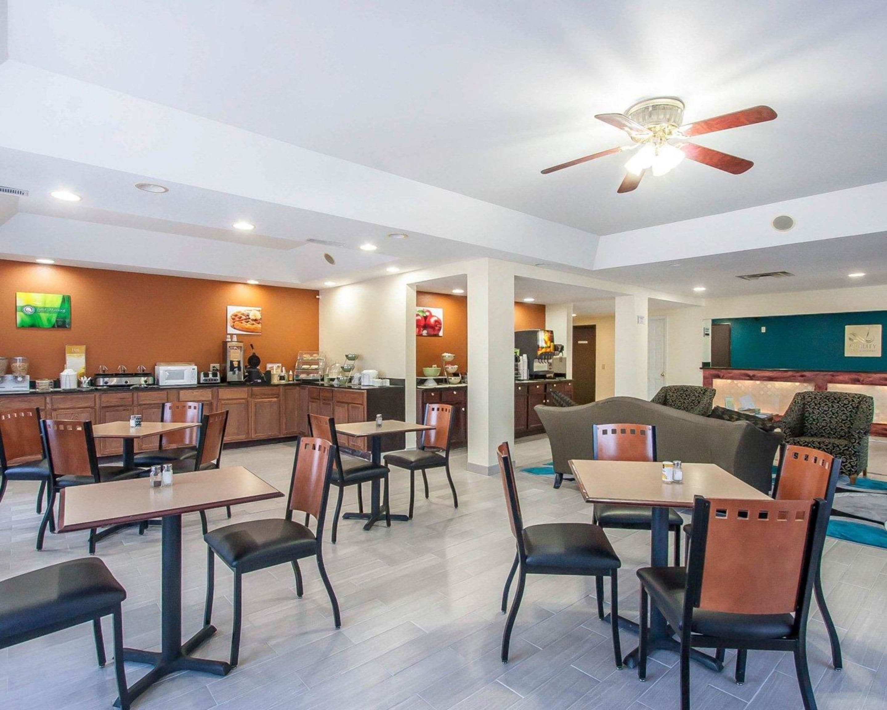 Quality Inn And Suites Centerv in Centerville, United States