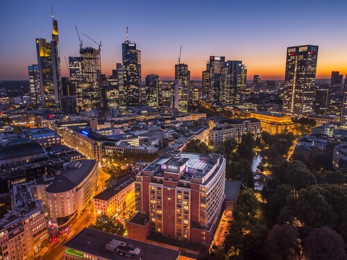 Search And Book Cheap Deutsche Bank Twin Towers Hotels