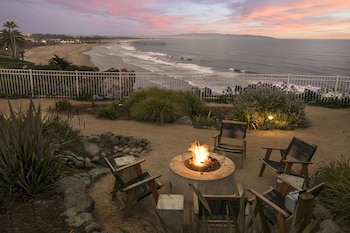 Flights To Pismo Beach San Luis Obispo 140 In 2019 Expedia Cottage Inn By The Sea