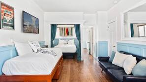In-room safe, laptop workspace, iron/ironing board, free WiFi