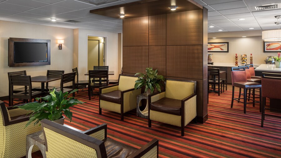 High Plains Hotel at Denver International Airport