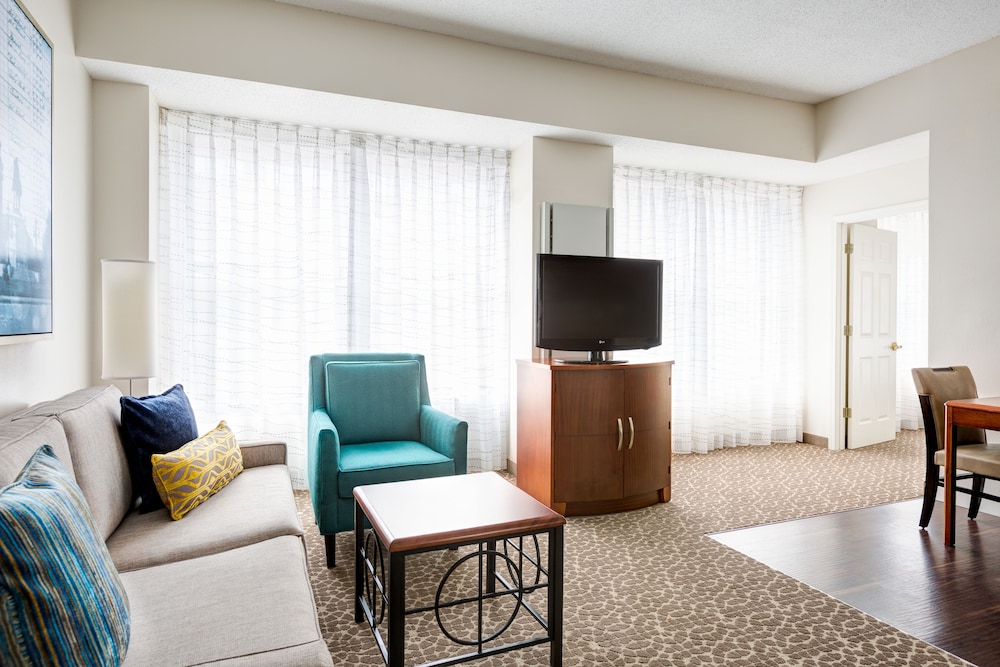 Living area, Residence Inn by Marriott Washington, DC Downtown