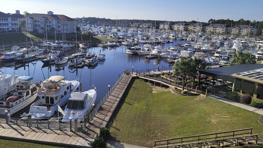 Holiday Inn Express N.Myrtle Beach- Little River, an IHG Hotel