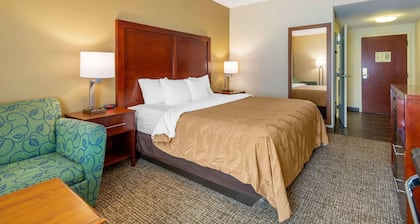 Quality Inn & Suites Olde Town
