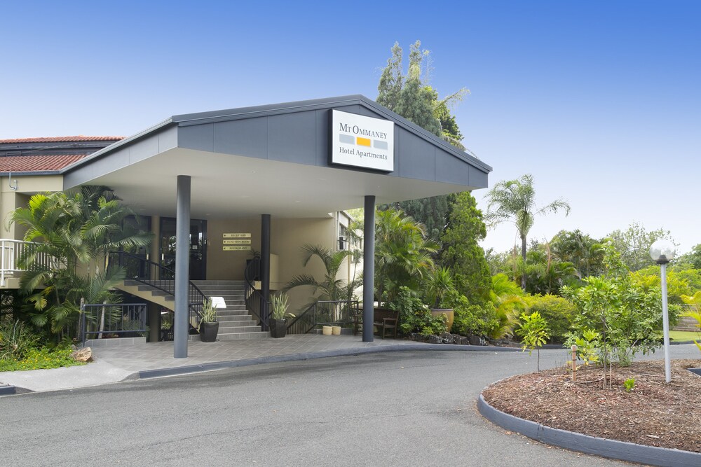 Mt Ommaney Hotel Apartments