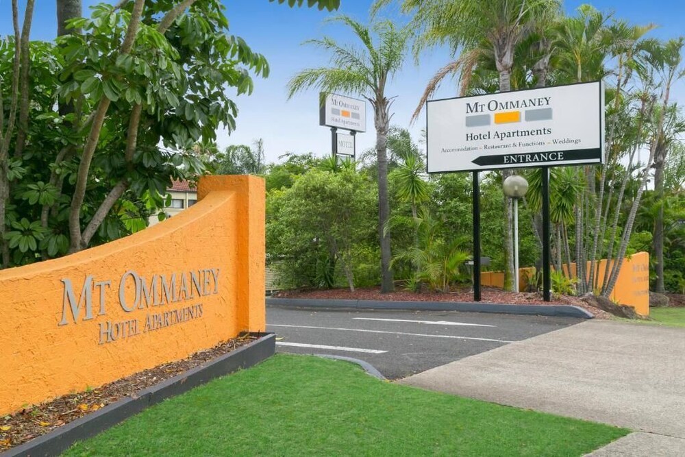 Mt Ommaney Hotel Apartments