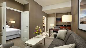 1 bedroom, Egyptian cotton sheets, premium bedding, down duvet