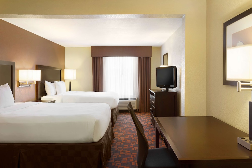 Room, Country Inn & Suites by Radisson, Wolfchase-Memphis, TN