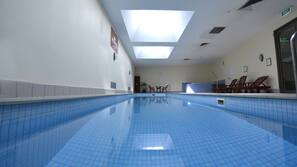 Indoor pool, pool loungers