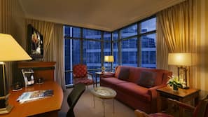 1 bedroom, Egyptian cotton sheets, premium bedding, down duvet