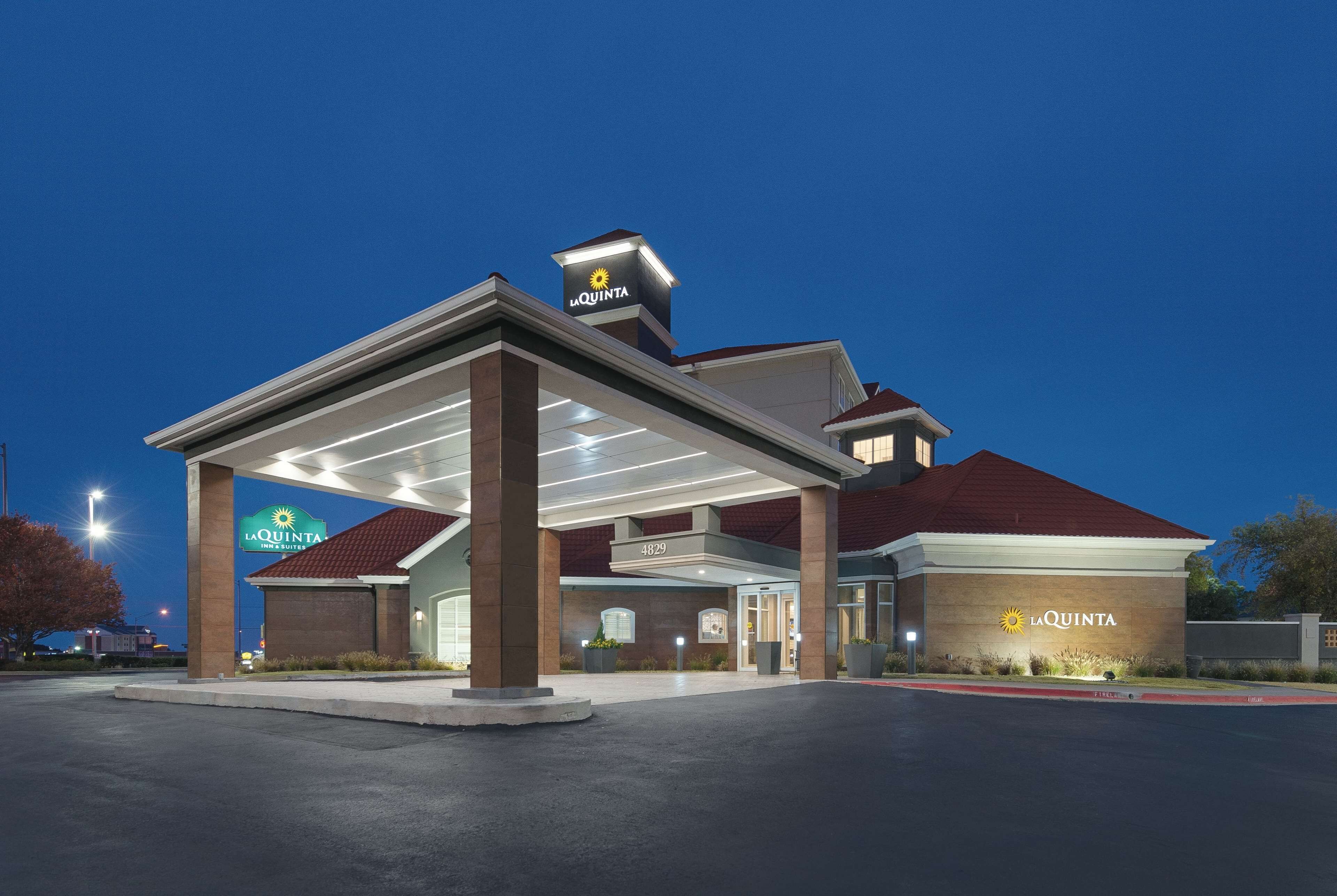Wyndham Grand Oklahoma City Downtown (Oklahoma City) – 2023 Updated ...