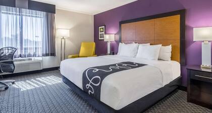 La Quinta Inn & Suites by Wyndham Univ Area Chapel Hill