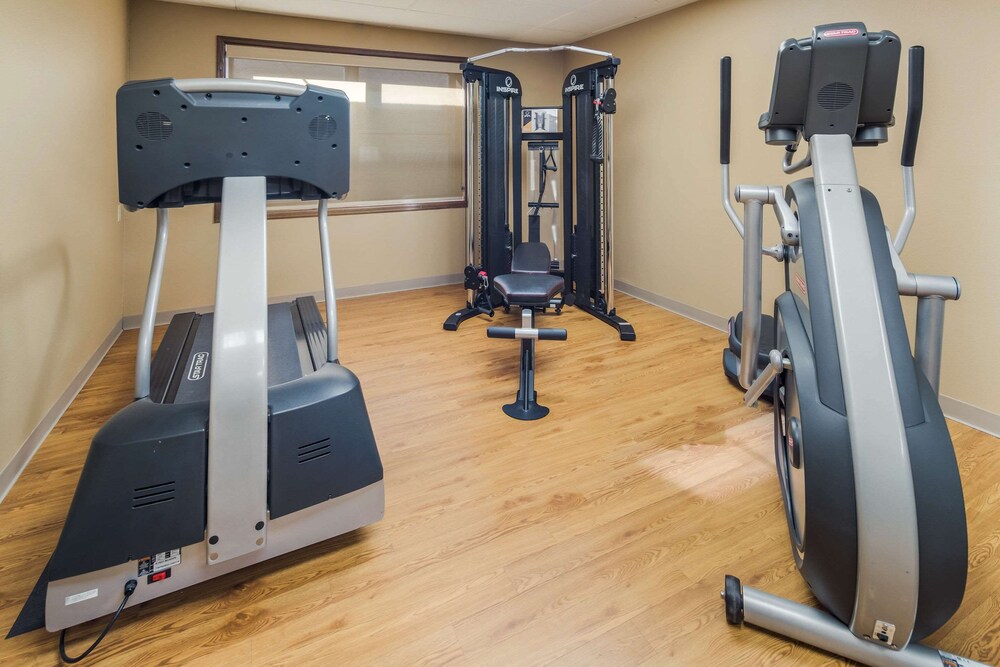 Fitness facility, Clarion Hotel & Suites Fairbanks near Ft. Wainwright