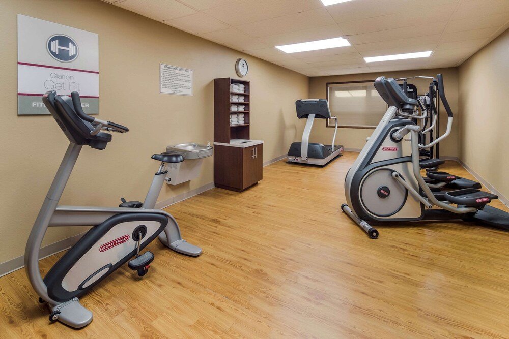 Fitness facility, Clarion Hotel & Suites Fairbanks near Ft. Wainwright