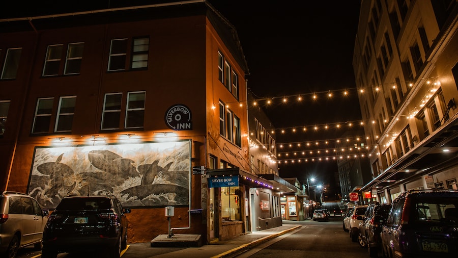 Silverbow Inn Hotel & Suites