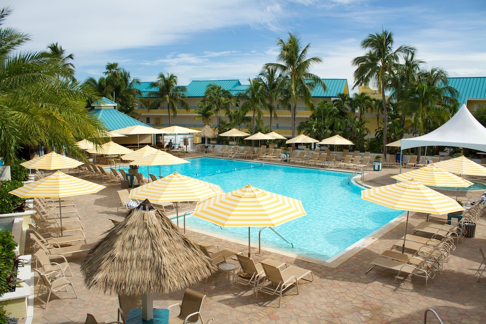 Tween Waters Island Resort & Spa