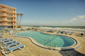 C Sands Inn Daytona Beach Room Prices Reviews Travelocity Curly Selected Item