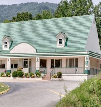 Days Inn by Wyndham Asheville West