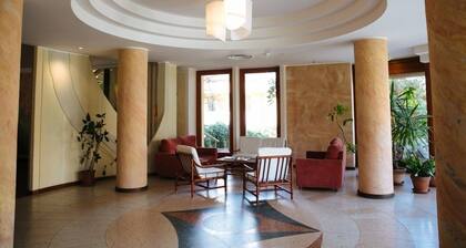 Hotel Carlo Felice