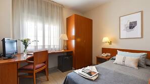 Minibar, una cassaforte in camera, una scrivania, Wi-Fi gratuito