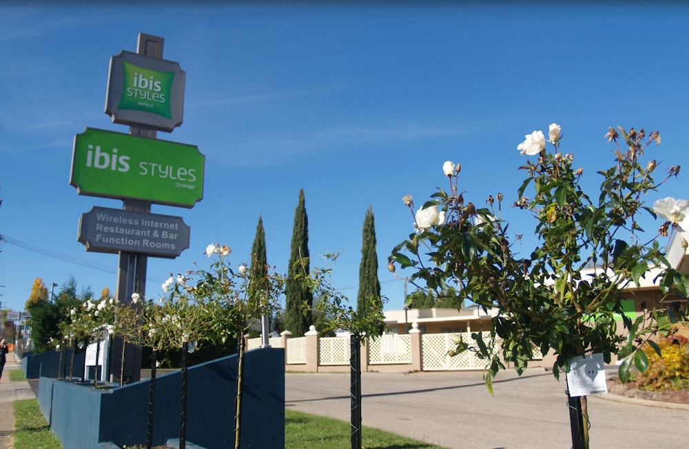 ibis Styles Orange