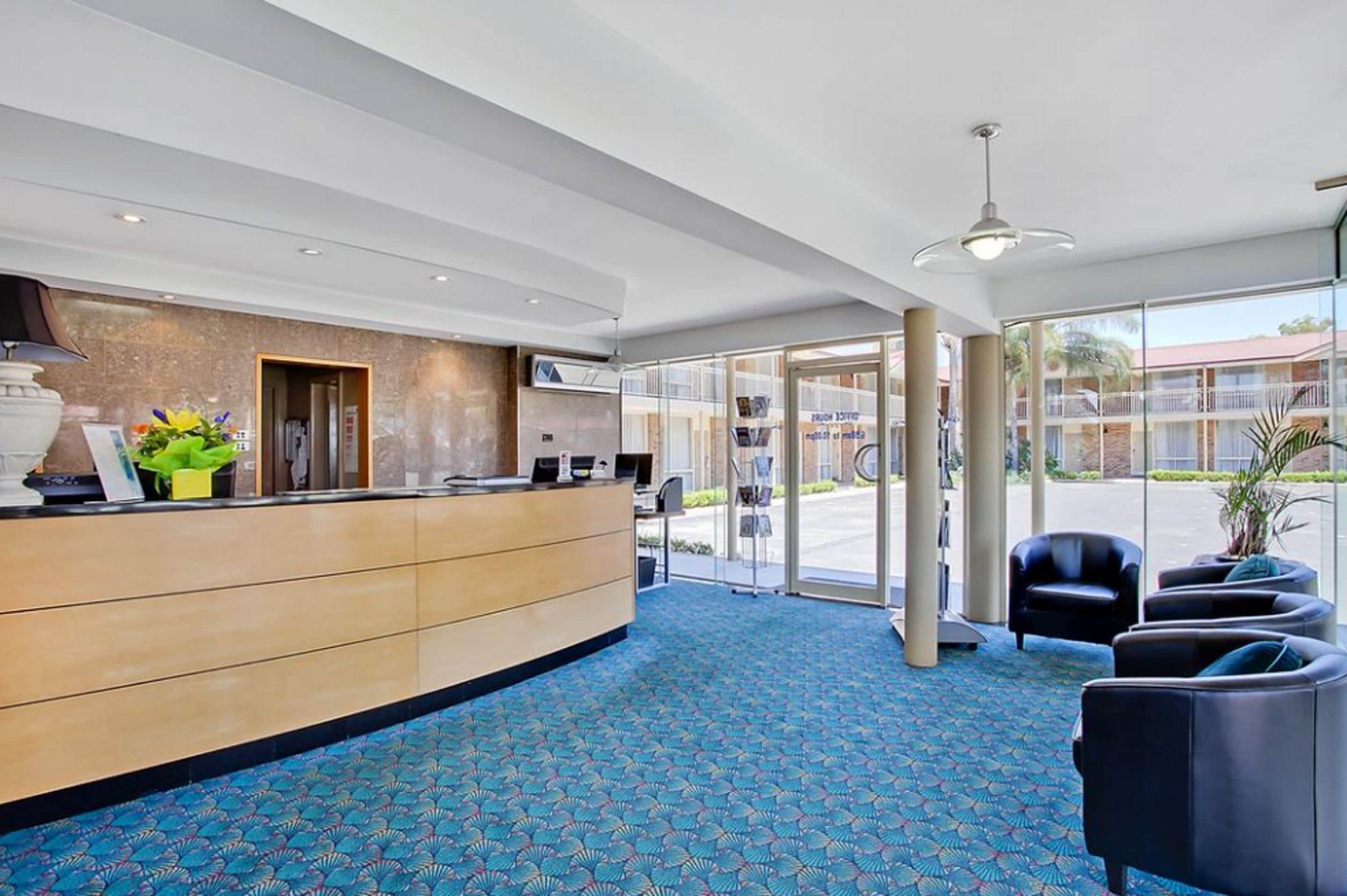 Comfort Inn Blue Lagoon