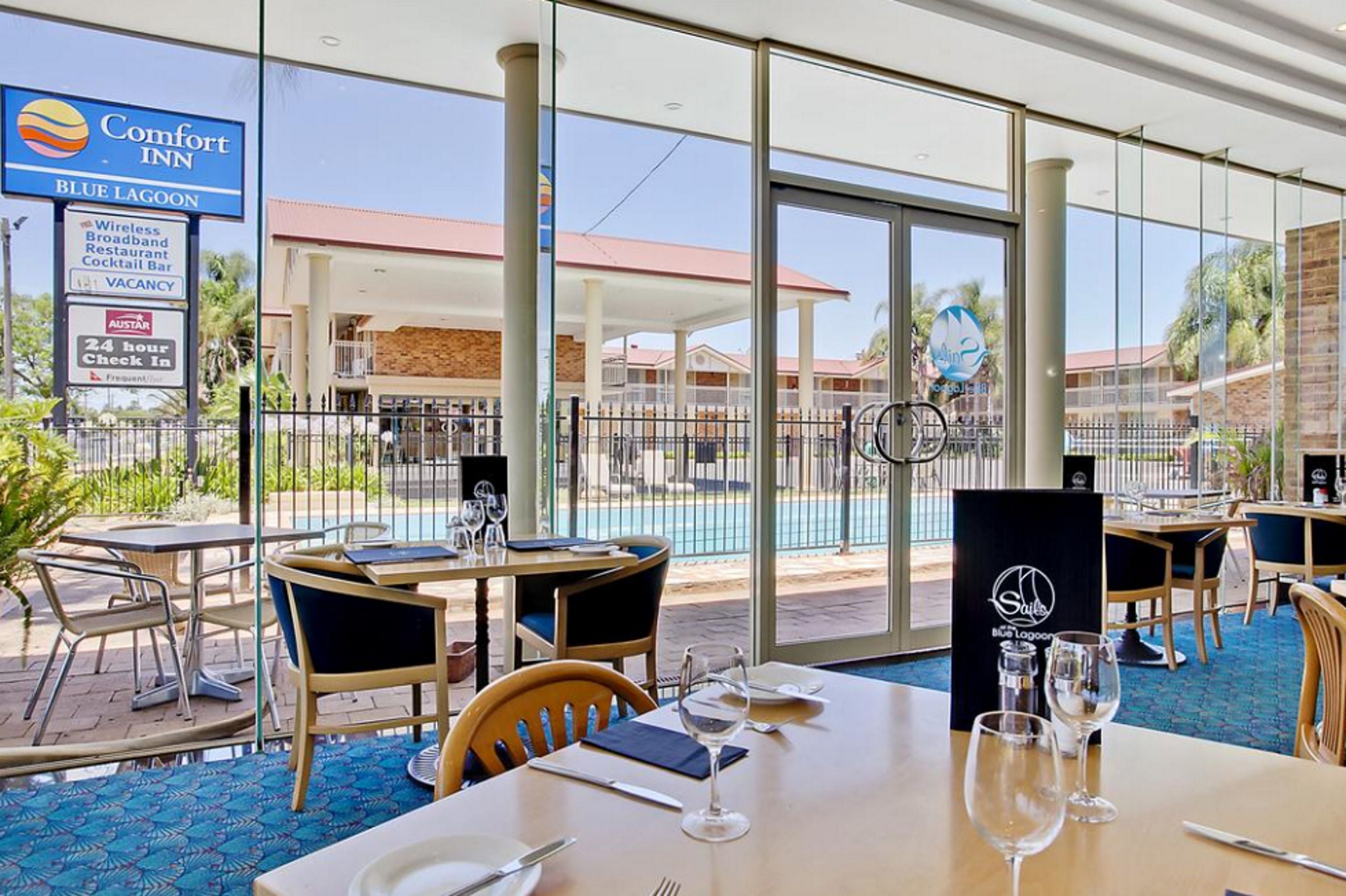 Comfort Inn Blue Lagoon