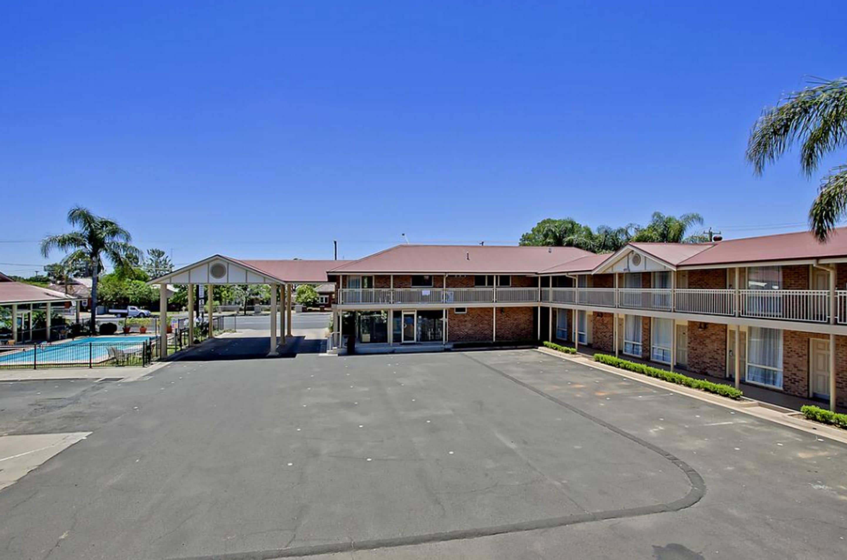 Comfort Inn Blue Lagoon