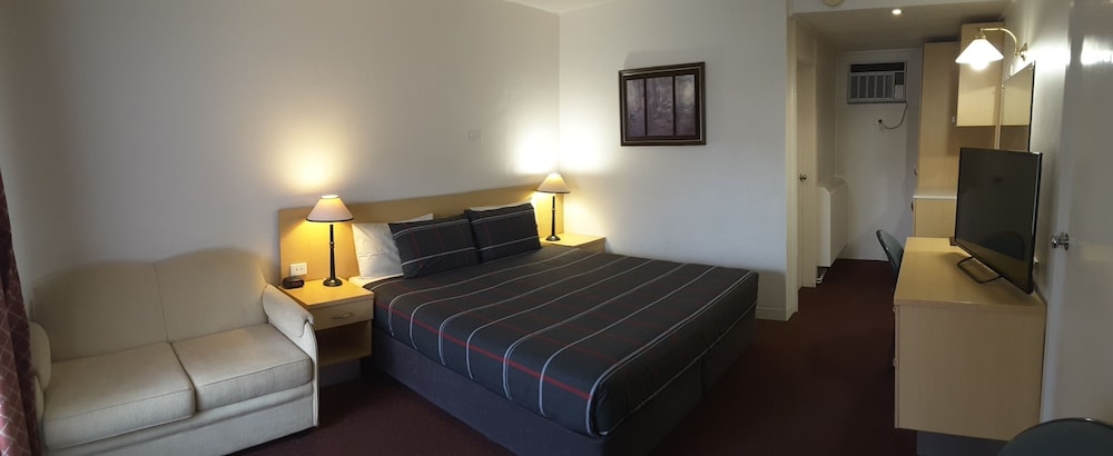 Cooma Motor Lodge Motel