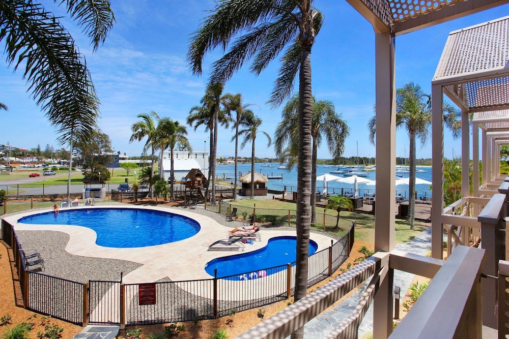 Waters Edge Port Macquarie Hotel