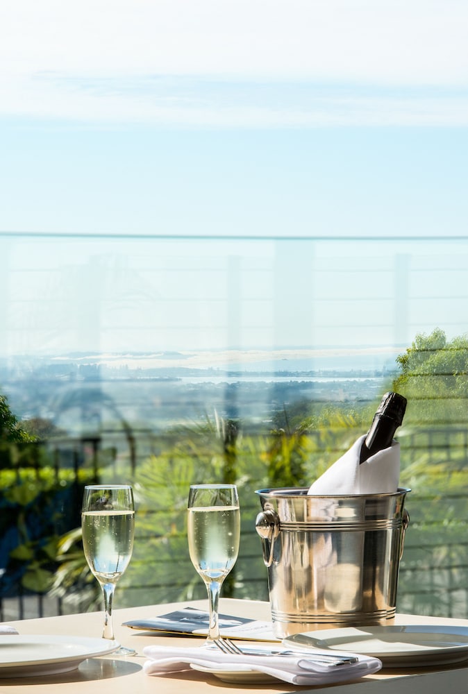 Mercure Charlestown