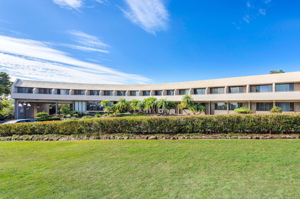 Mercure Charlestown