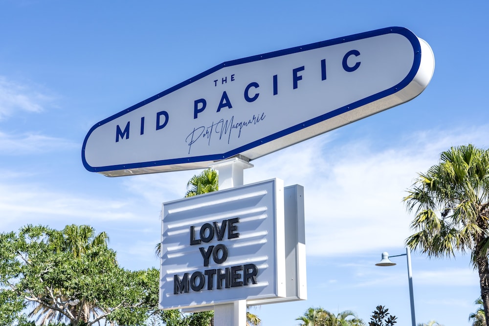 THE MID PACIFIC