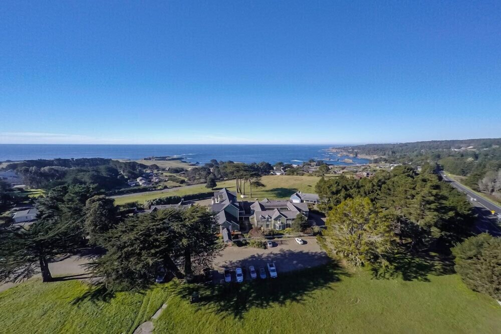 Aerial view, Hill House Inn