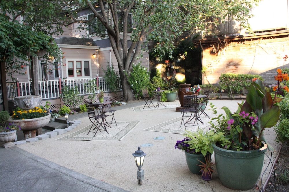 Hennessey House 2019 Room Prices 209, Deals & Reviews Expedia