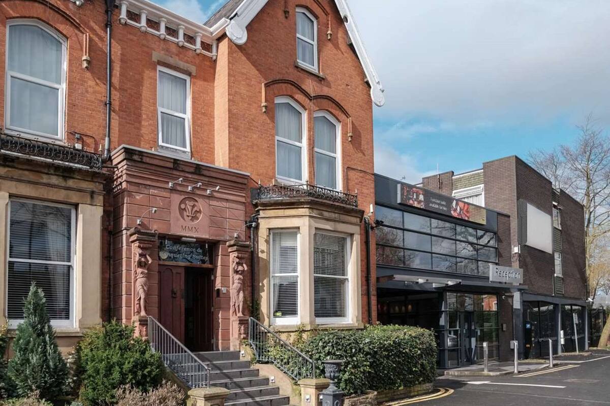 マンチェスター サウス ホテル シュア ホテル コレクション ベストウエスタン 口コミ 部屋写真 料金 お得情報 エクスペディア