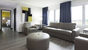 Pillowtop beds, in-room safe, desk, laptop workspace