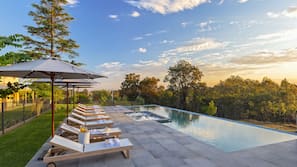 Outdoor pool, pool loungers