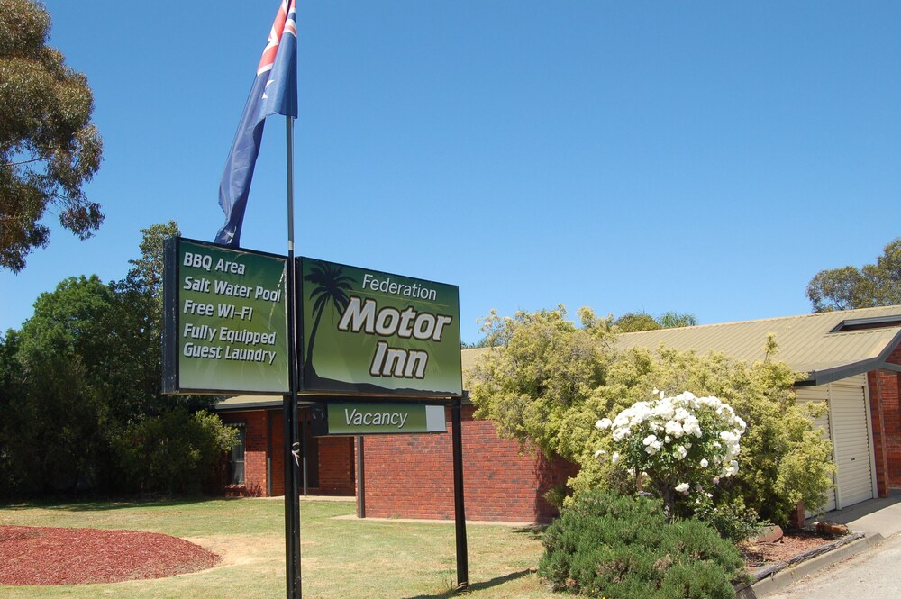 Federation Motor Inn