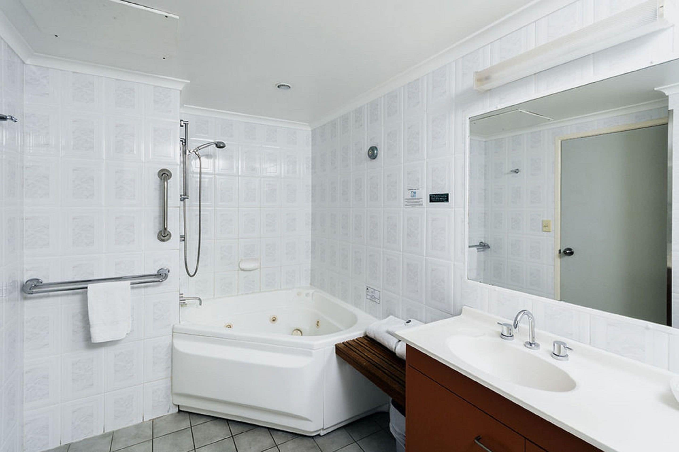 The Beach Motel Hervey Bay