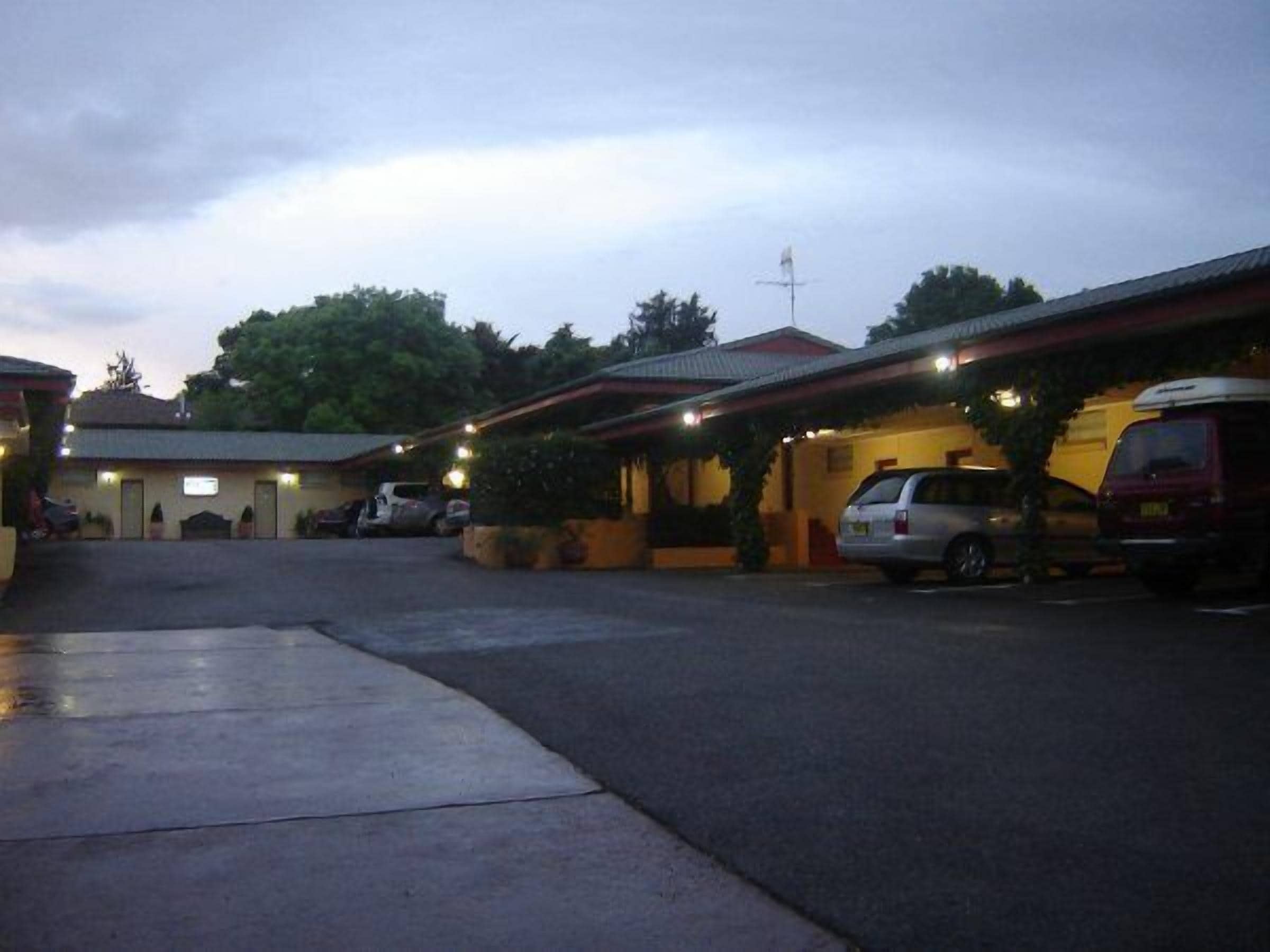 Best Western Cotswold Gardens