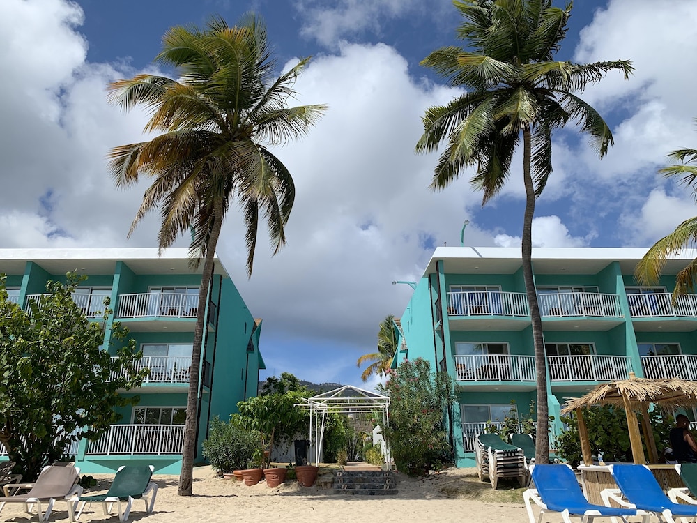 Emerald Beach Resort, St. Thomas: $239 Room Prices & Reviews | Travelocity