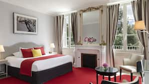 Premium bedding, pillow-top beds, minibar, in-room safe