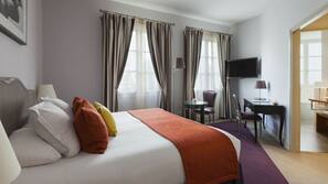 Premium bedding, pillow-top beds, minibar, in-room safe