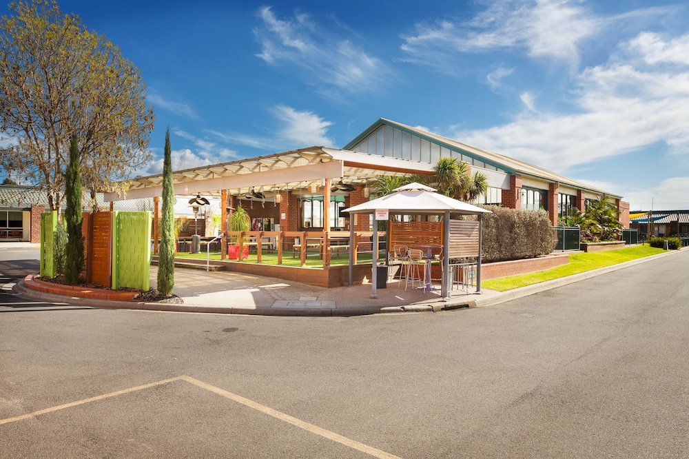 All Seasons Resort